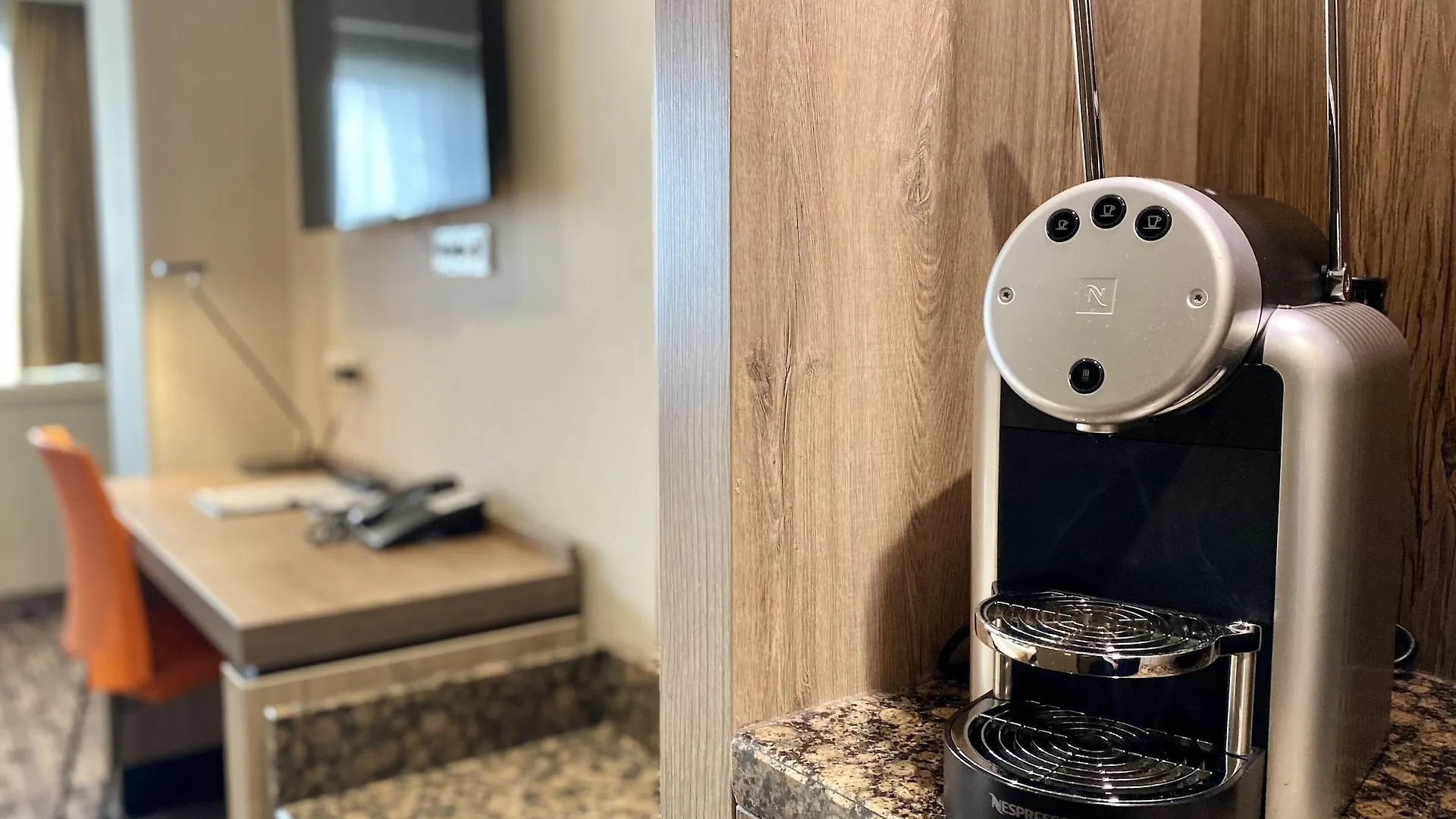 אמסטרדם Xo Hotels Blue Tower 4*,  הולנד