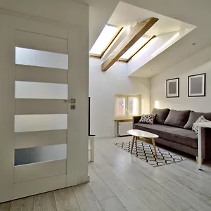 Old Market Square, Hall View, Cosy, Modern Flat Apartament